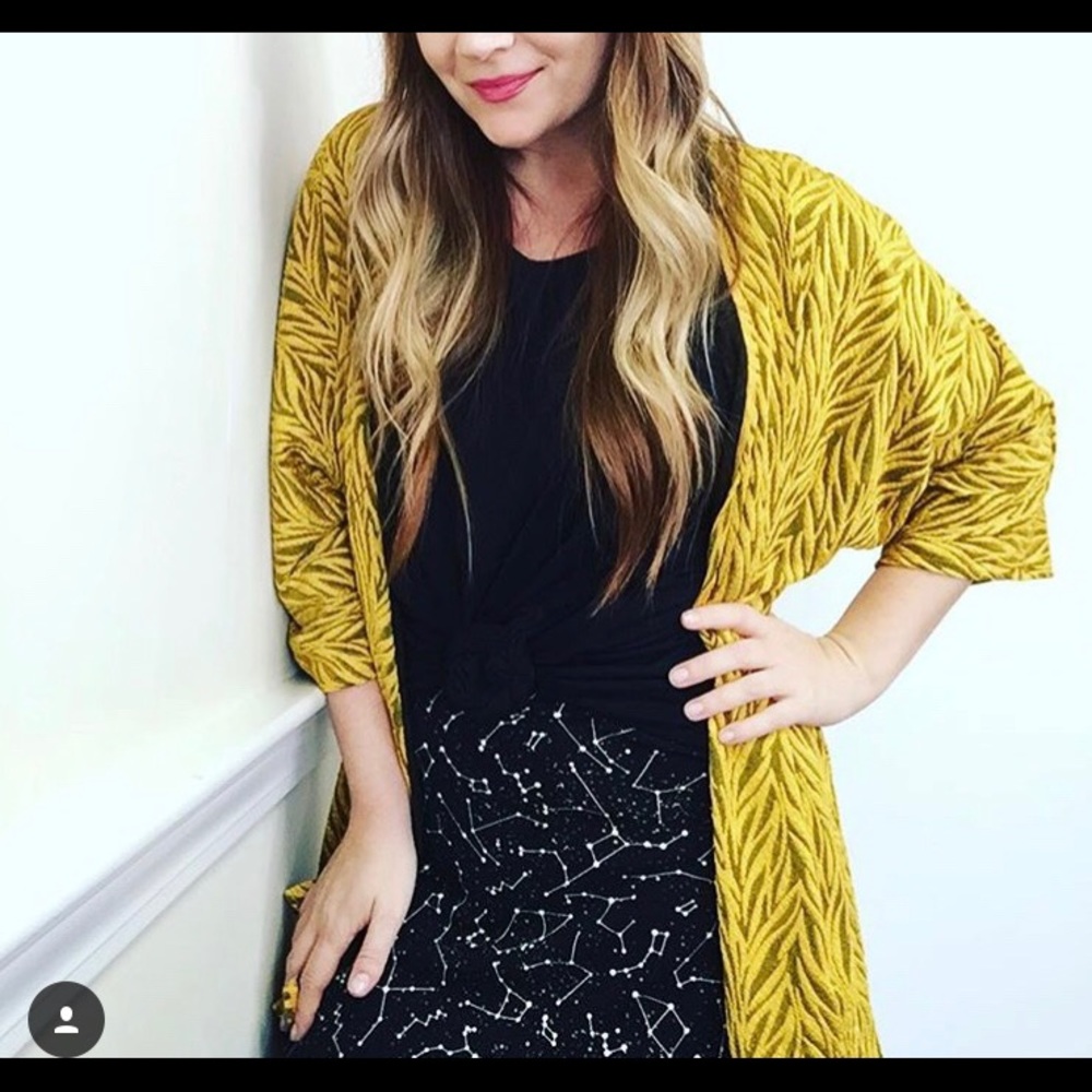 LuLaRoe Lindsay, size S